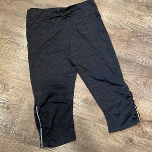 Tangerine Capri Leggings Athletic Pants‎